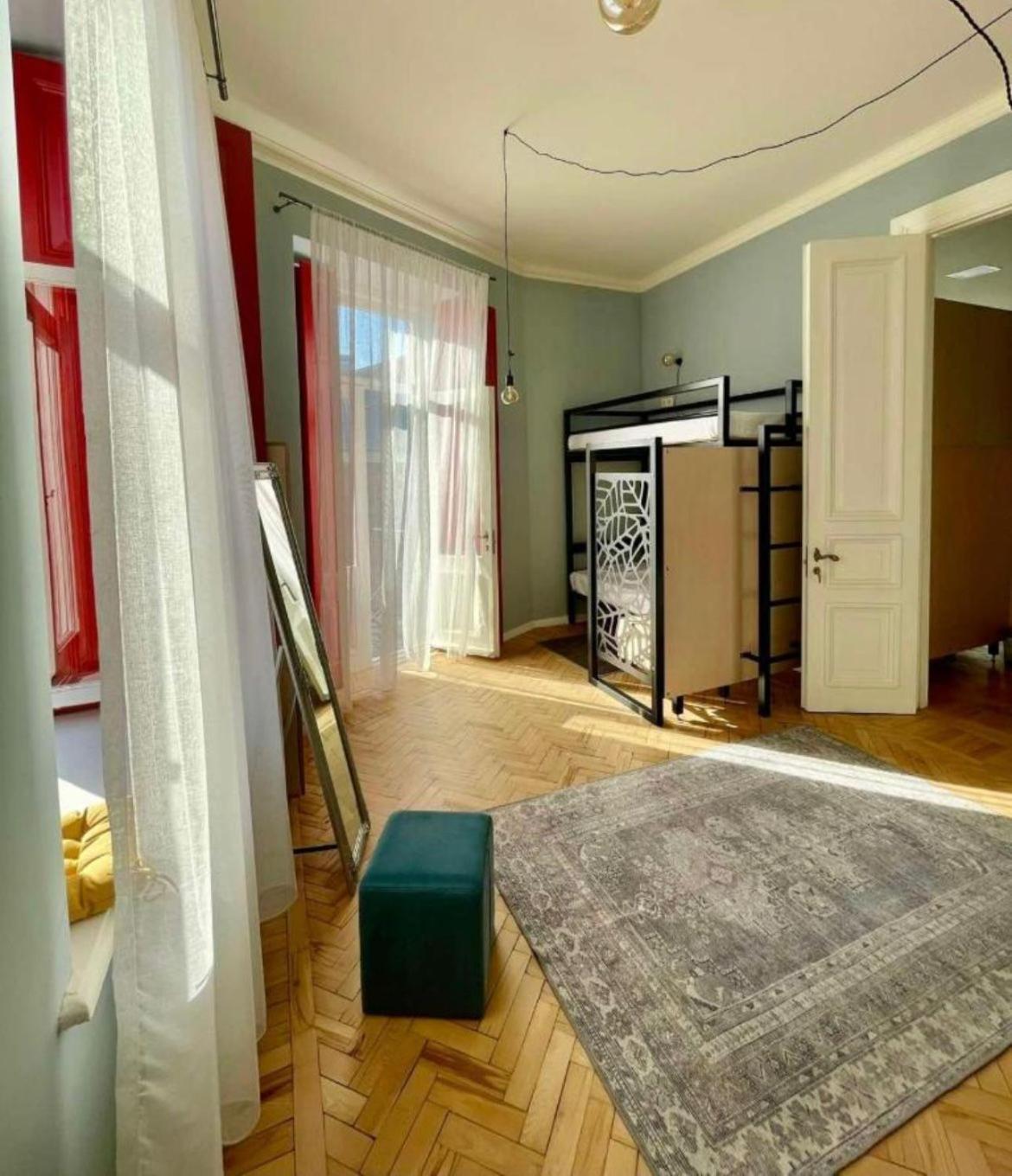 Communa Good Vibes Тбилиси Экстерьер фото